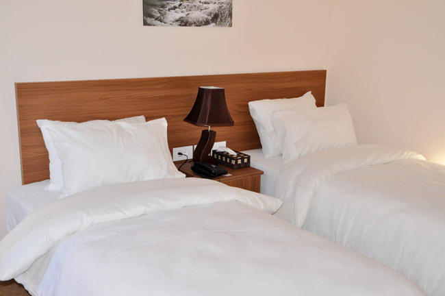 Lagace Hotel จูนิเย ห้อง รูปภาพ